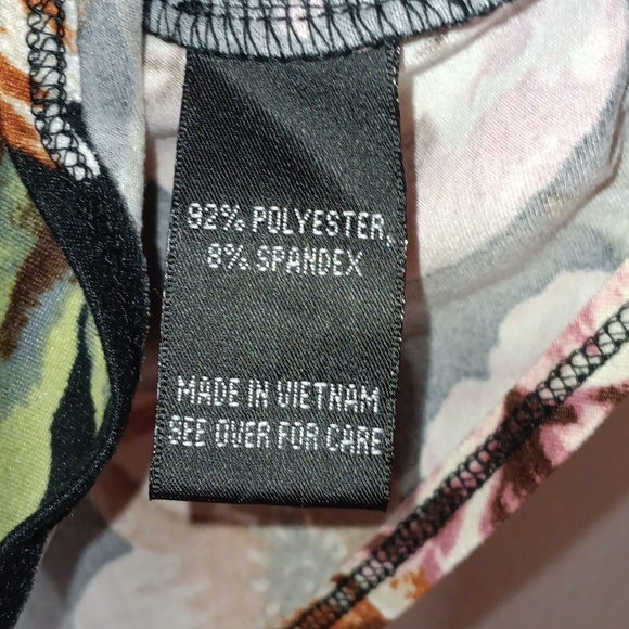 Iz Byer Floral Wrap Blouse - Black and Pink,  Ladies X-Small,  Black Floral Top - Picture 5 of 5